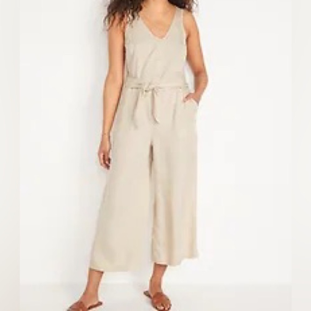 Sleeveless Voop-Neck Waist-Defined Jumpsuit